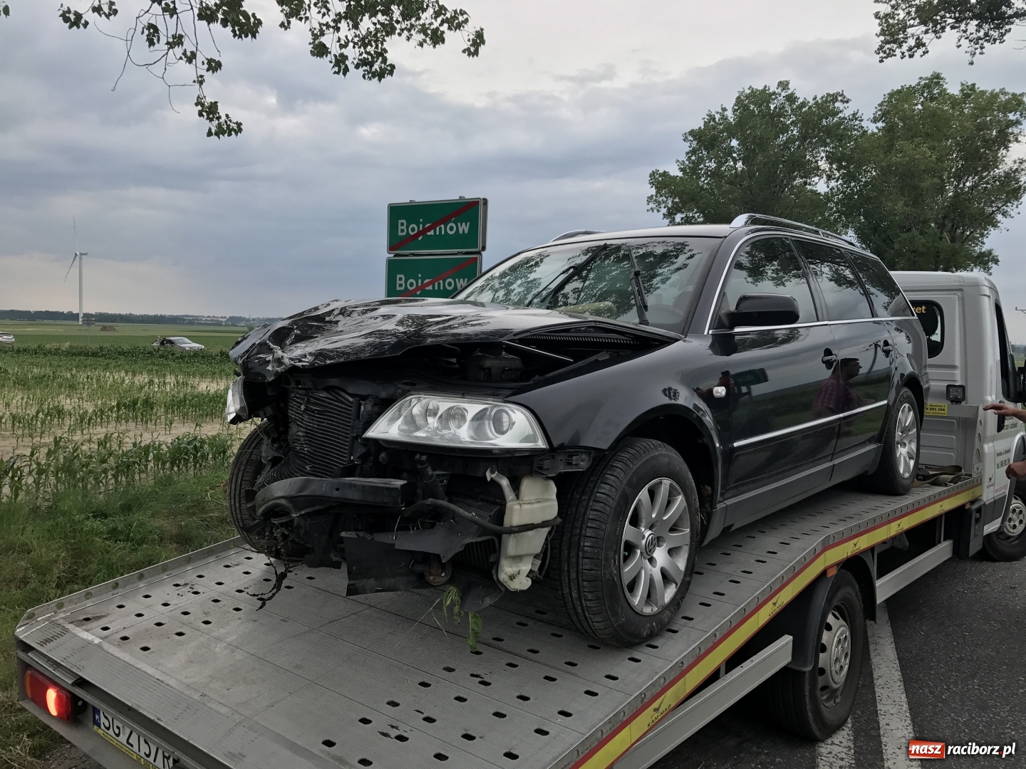Zdjęcie w galerii na portalu naszraciborz.pl: Zderzenie BMW i passata na trasie Racibórz Sudół - Bojanów wiadomości z regionu