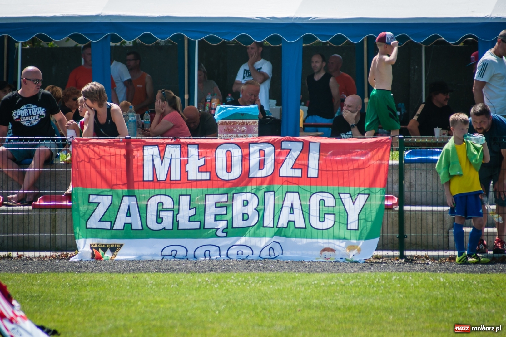 Zdjęcie w galerii na portalu naszraciborz.pl: Tworków Cup 2017. FP Jasienica zwycięska w kategorii żaków. Gospodarze tuż za podium wiadomości z regionu