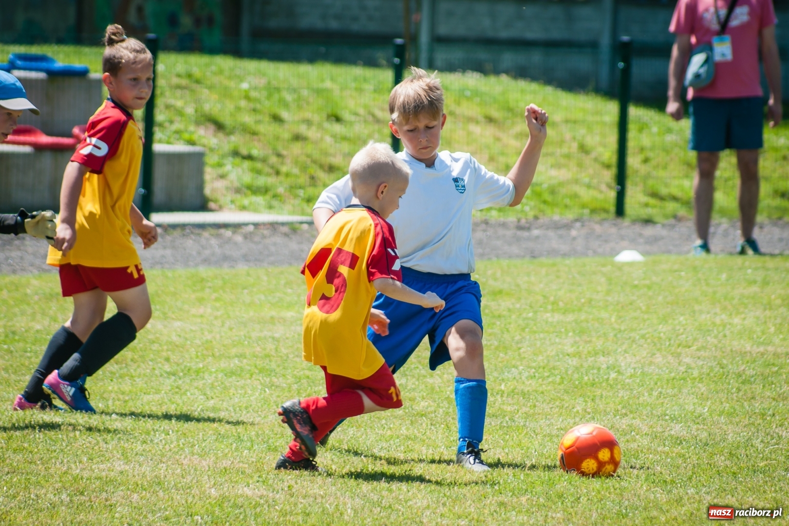Zdjęcie w galerii na portalu naszraciborz.pl: Tworków Cup 2017. FP Jasienica zwycięska w kategorii żaków. Gospodarze tuż za podium wiadomości z regionu