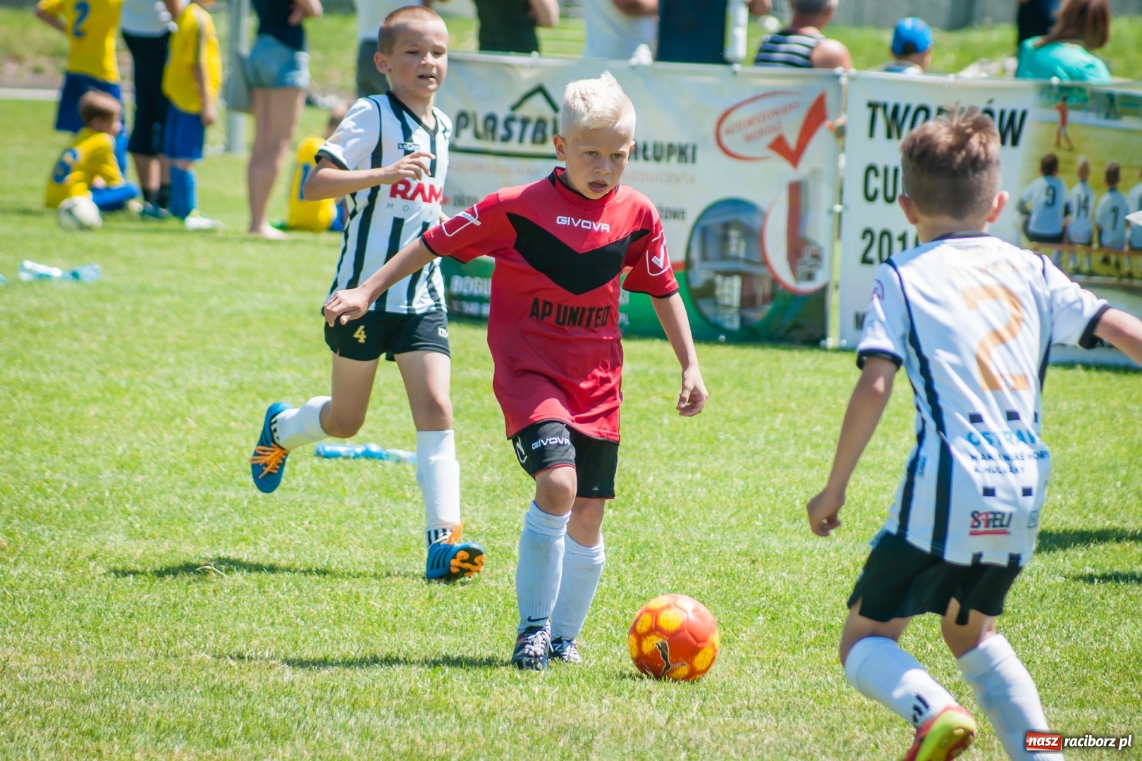 Zdjęcie w galerii na portalu naszraciborz.pl: Tworków Cup 2017. FP Jasienica zwycięska w kategorii żaków. Gospodarze tuż za podium wiadomości z regionu