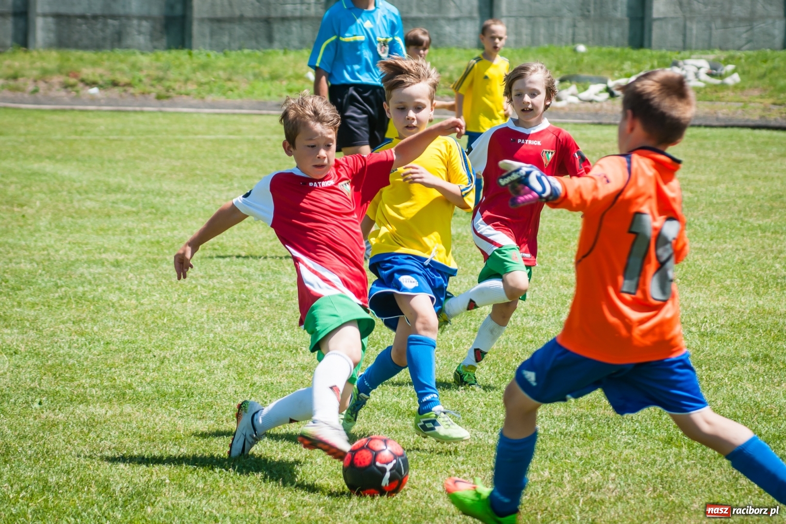 Zdjęcie w galerii na portalu naszraciborz.pl: Tworków Cup 2017. FP Jasienica zwycięska w kategorii żaków. Gospodarze tuż za podium wiadomości z regionu