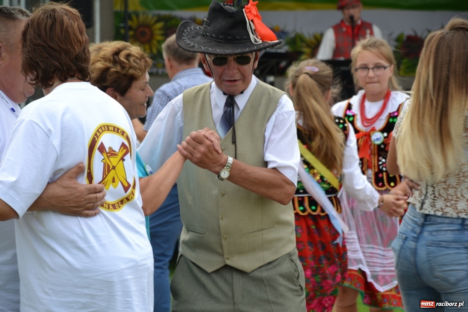 Zdjęcie w galerii na portalu naszraciborz.pl:  Mieszkańcy polskich Jankowic spotkali się po raz ósmy. Tym razem na Podkarpaciu!  wiadomości z regionu