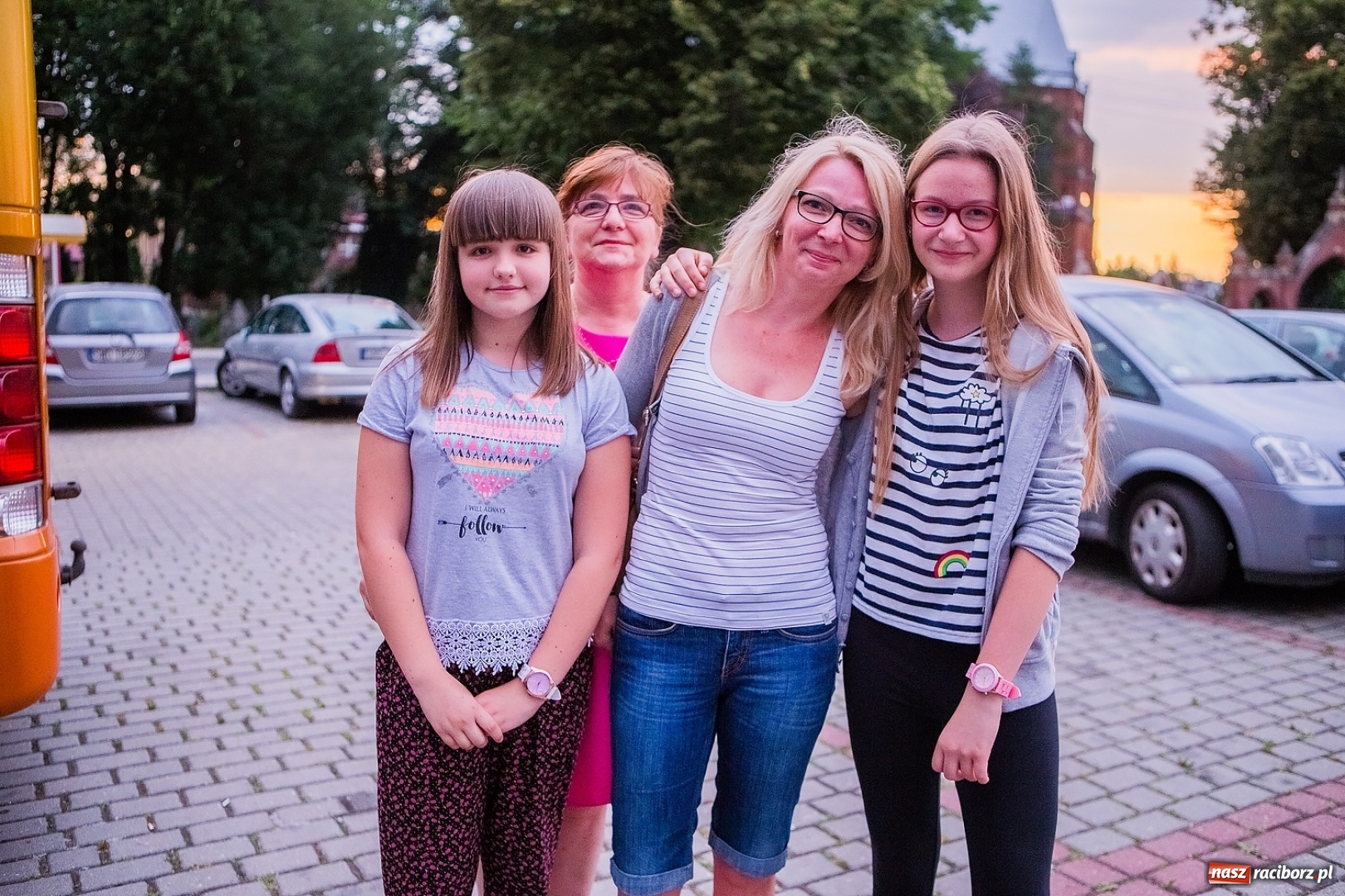 Zdjęcie w galerii na portalu naszraciborz.pl: Pierwszy turnus obozu w Pleśnej już w drodze nad morze wiadomości z regionu