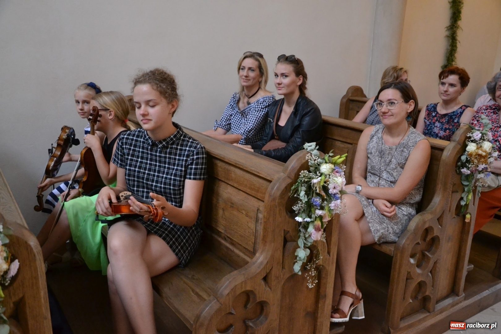 Zdjęcie w galerii na portalu naszraciborz.pl: Artystyczne podsumowanie roku szkolnego - koncert w kaplicy zamkowej wiadomości z regionu