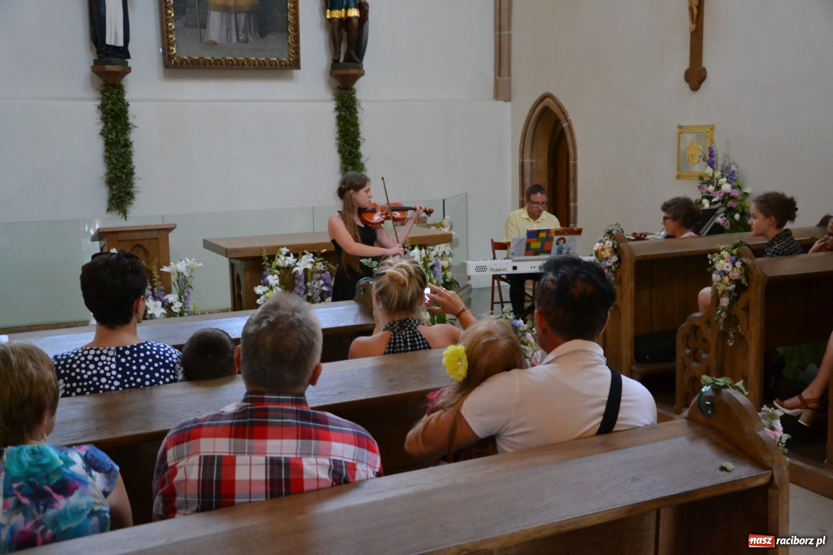 Zdjęcie w galerii na portalu naszraciborz.pl: Artystyczne podsumowanie roku szkolnego - koncert w kaplicy zamkowej wiadomości z regionu