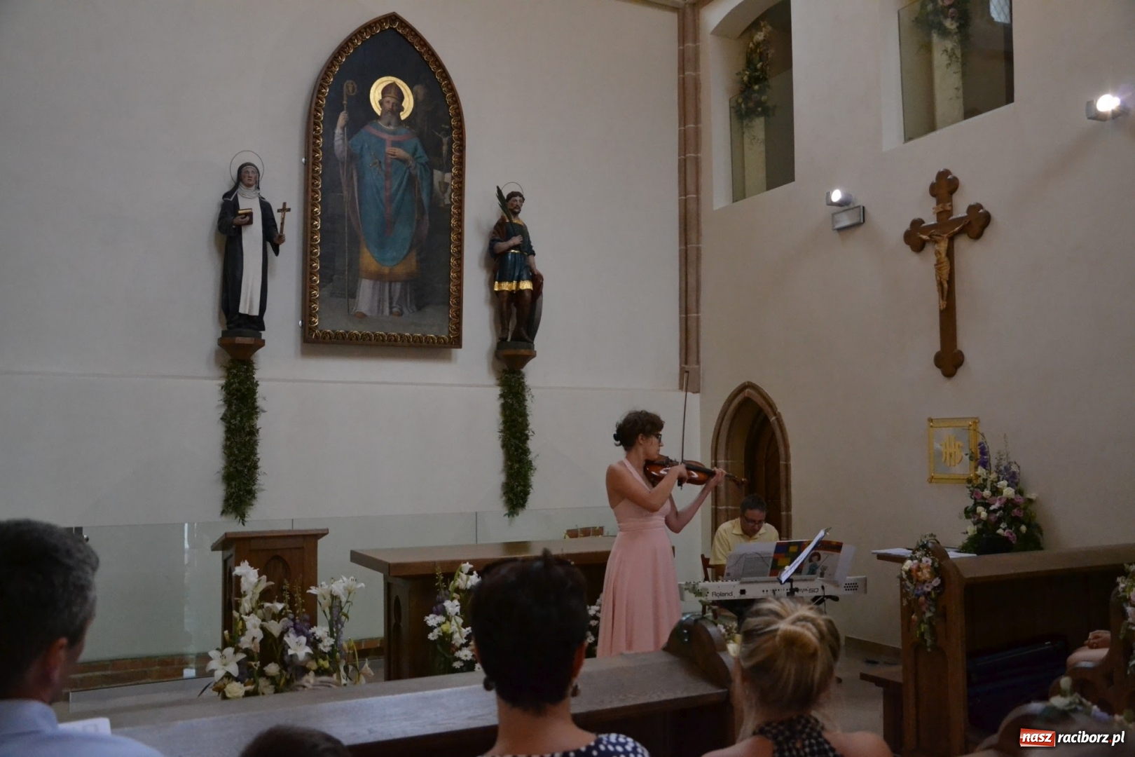 Zdjęcie w galerii na portalu naszraciborz.pl: Artystyczne podsumowanie roku szkolnego - koncert w kaplicy zamkowej wiadomości z regionu