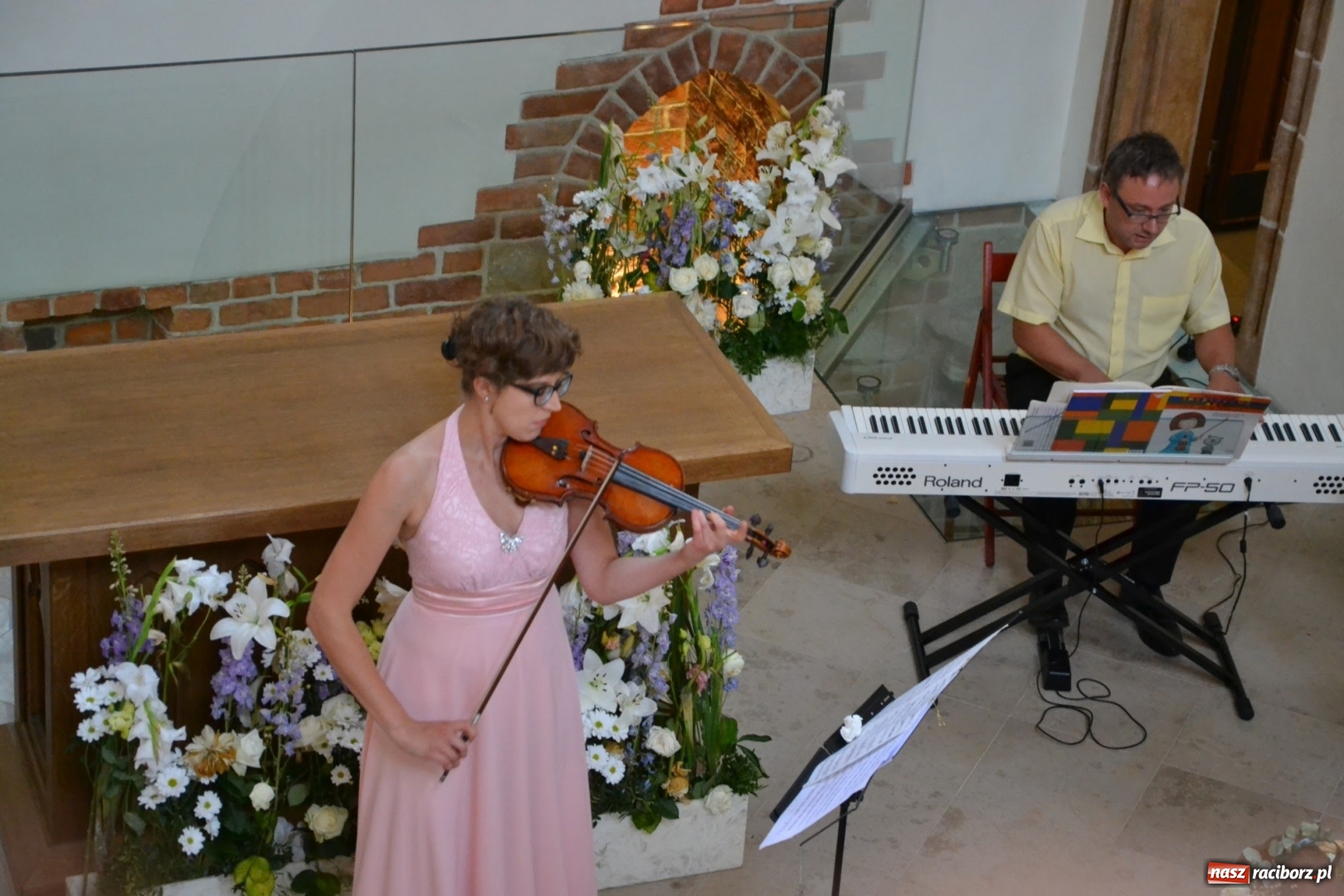 Zdjęcie w galerii na portalu naszraciborz.pl: Artystyczne podsumowanie roku szkolnego - koncert w kaplicy zamkowej wiadomości z regionu