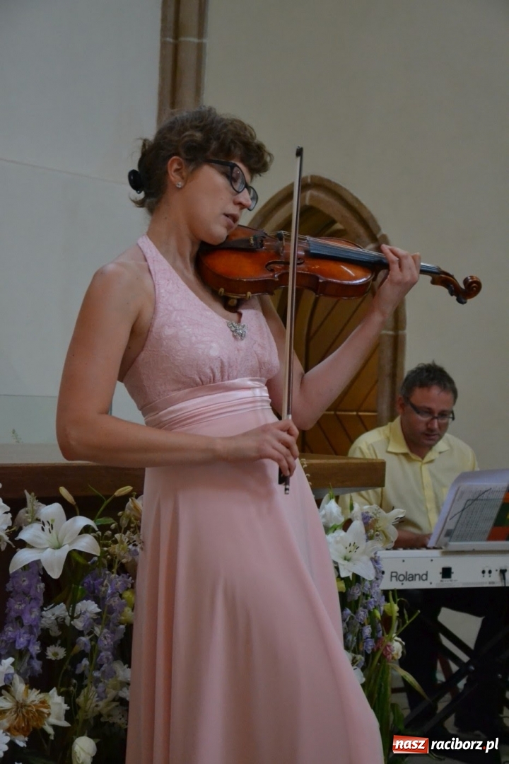 Zdjęcie w galerii na portalu naszraciborz.pl: Artystyczne podsumowanie roku szkolnego - koncert w kaplicy zamkowej wiadomości z regionu