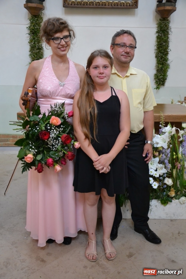 Zdjęcie w galerii na portalu naszraciborz.pl: Artystyczne podsumowanie roku szkolnego - koncert w kaplicy zamkowej wiadomości z regionu