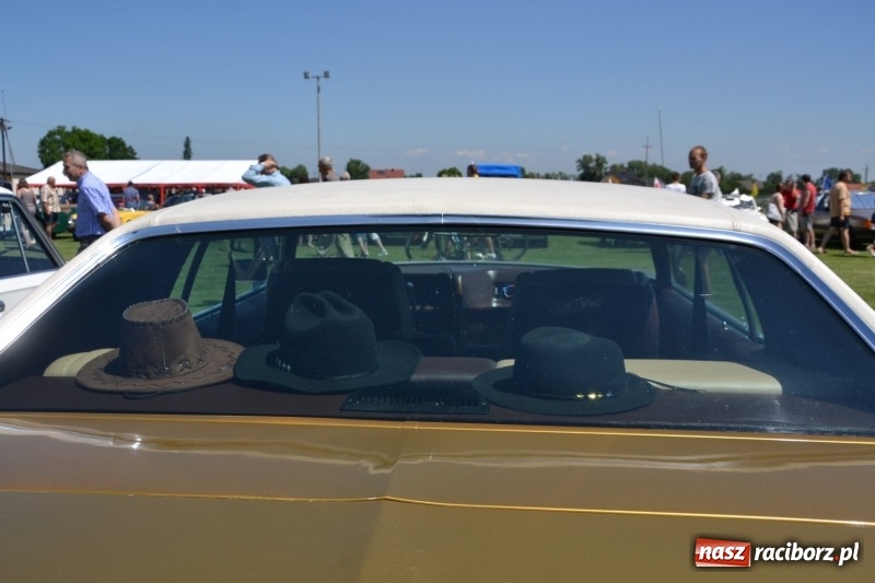 Zdjęcie w galerii na portalu naszraciborz.pl: Oldtimery w Zabełkowie, czyli dzień drugi X Jubileuszowego Zlotu Pojazdów Zabytkowych  wiadomości z regionu