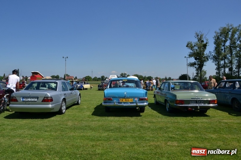 Zdjęcie w galerii na portalu naszraciborz.pl: Oldtimery w Zabełkowie, czyli dzień drugi X Jubileuszowego Zlotu Pojazdów Zabytkowych  wiadomości z regionu