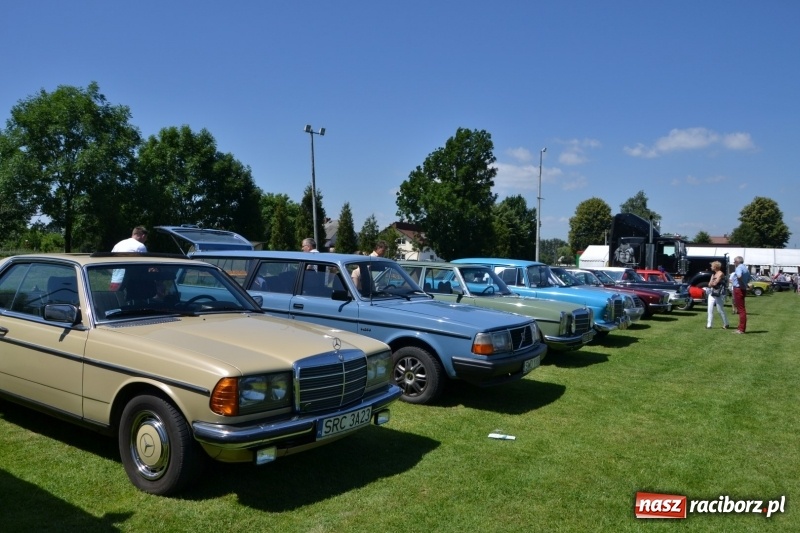 Zdjęcie w galerii na portalu naszraciborz.pl: Oldtimery w Zabełkowie, czyli dzień drugi X Jubileuszowego Zlotu Pojazdów Zabytkowych  wiadomości z regionu