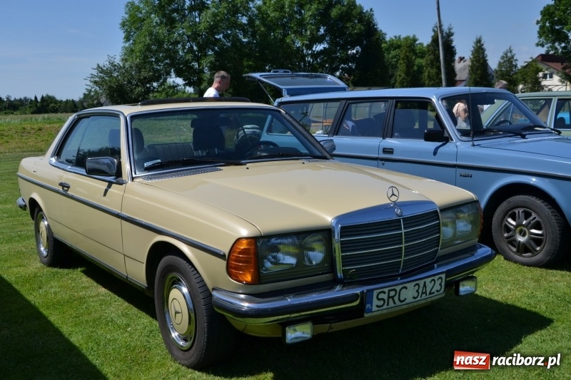 Zdjęcie w galerii na portalu naszraciborz.pl: Oldtimery w Zabełkowie, czyli dzień drugi X Jubileuszowego Zlotu Pojazdów Zabytkowych  wiadomości z regionu