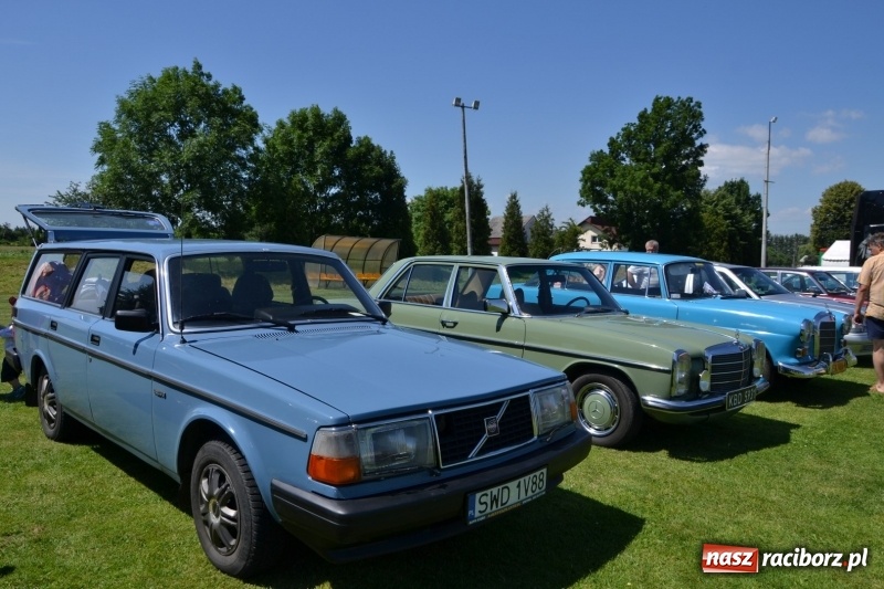 Zdjęcie w galerii na portalu naszraciborz.pl: Oldtimery w Zabełkowie, czyli dzień drugi X Jubileuszowego Zlotu Pojazdów Zabytkowych  wiadomości z regionu