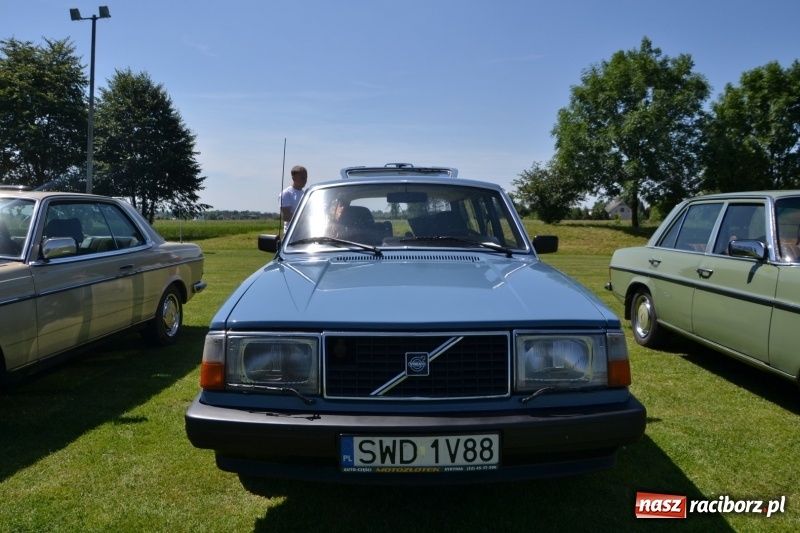 Zdjęcie w galerii na portalu naszraciborz.pl: Oldtimery w Zabełkowie, czyli dzień drugi X Jubileuszowego Zlotu Pojazdów Zabytkowych  wiadomości z regionu
