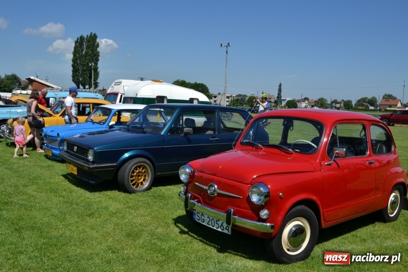 Zdjęcie w galerii na portalu naszraciborz.pl: Oldtimery w Zabełkowie, czyli dzień drugi X Jubileuszowego Zlotu Pojazdów Zabytkowych  wiadomości z regionu
