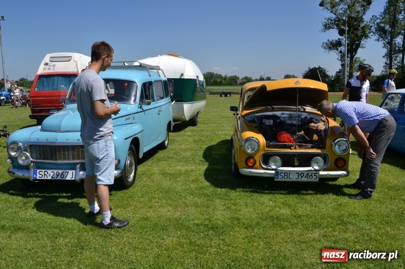 Zdjęcie w galerii na portalu naszraciborz.pl: Oldtimery w Zabełkowie, czyli dzień drugi X Jubileuszowego Zlotu Pojazdów Zabytkowych  wiadomości z regionu
