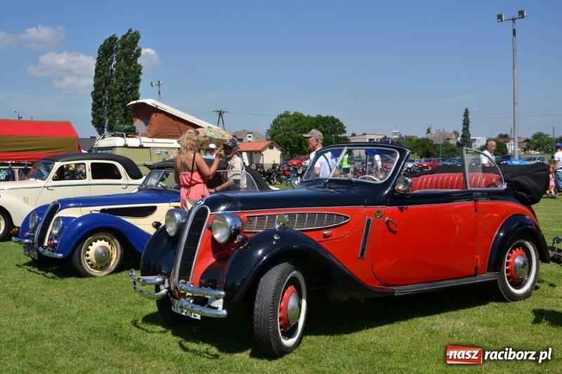 Zdjęcie w galerii na portalu naszraciborz.pl: Oldtimery w Zabełkowie, czyli dzień drugi X Jubileuszowego Zlotu Pojazdów Zabytkowych  wiadomości z regionu