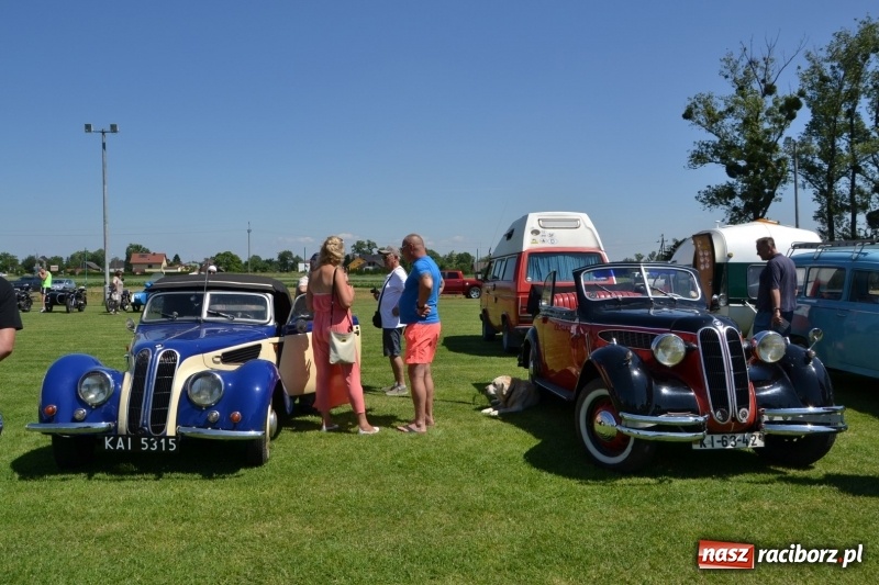 Zdjęcie w galerii na portalu naszraciborz.pl: Oldtimery w Zabełkowie, czyli dzień drugi X Jubileuszowego Zlotu Pojazdów Zabytkowych  wiadomości z regionu
