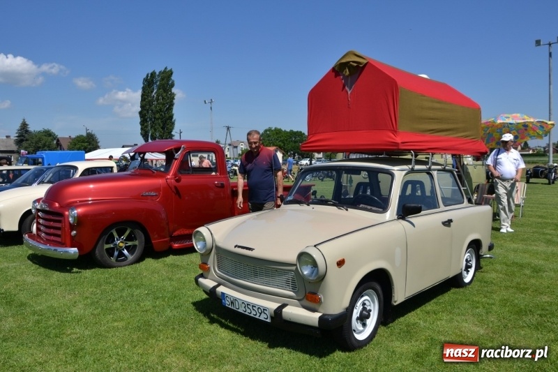 Zdjęcie w galerii na portalu naszraciborz.pl: Oldtimery w Zabełkowie, czyli dzień drugi X Jubileuszowego Zlotu Pojazdów Zabytkowych  wiadomości z regionu