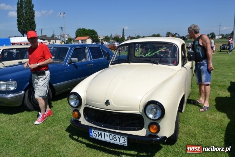Zdjęcie w galerii na portalu naszraciborz.pl: Oldtimery w Zabełkowie, czyli dzień drugi X Jubileuszowego Zlotu Pojazdów Zabytkowych  wiadomości z regionu