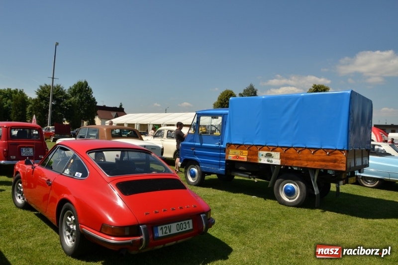 Zdjęcie w galerii na portalu naszraciborz.pl: Oldtimery w Zabełkowie, czyli dzień drugi X Jubileuszowego Zlotu Pojazdów Zabytkowych  wiadomości z regionu