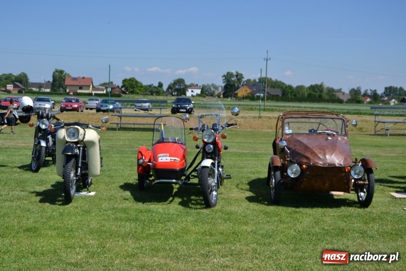 Zdjęcie w galerii na portalu naszraciborz.pl: Oldtimery w Zabełkowie, czyli dzień drugi X Jubileuszowego Zlotu Pojazdów Zabytkowych  wiadomości z regionu