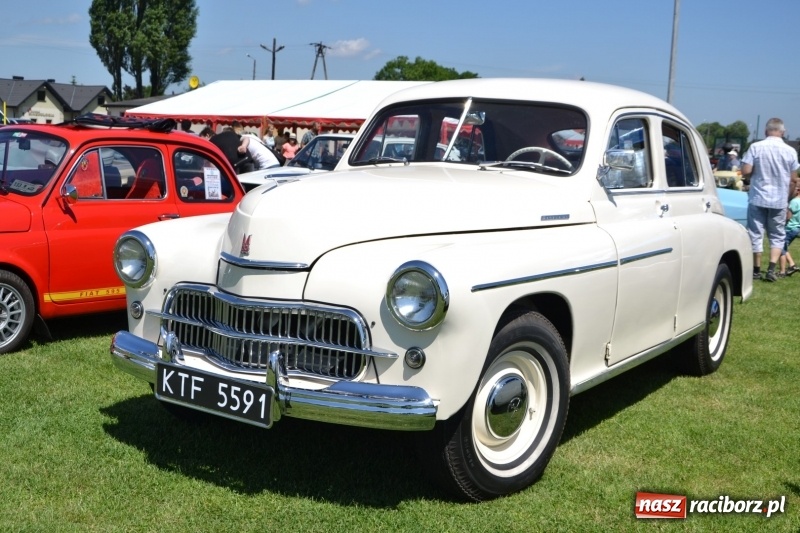 Zdjęcie w galerii na portalu naszraciborz.pl: Oldtimery w Zabełkowie, czyli dzień drugi X Jubileuszowego Zlotu Pojazdów Zabytkowych  wiadomości z regionu