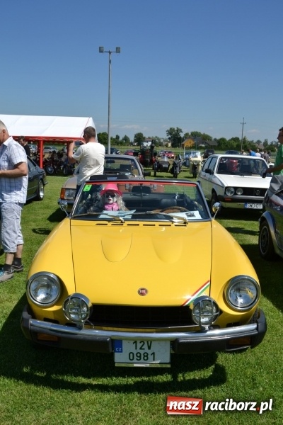 Zdjęcie w galerii na portalu naszraciborz.pl: Oldtimery w Zabełkowie, czyli dzień drugi X Jubileuszowego Zlotu Pojazdów Zabytkowych  wiadomości z regionu