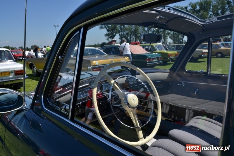 Zdjęcie w galerii na portalu naszraciborz.pl: Oldtimery w Zabełkowie, czyli dzień drugi X Jubileuszowego Zlotu Pojazdów Zabytkowych  wiadomości z regionu