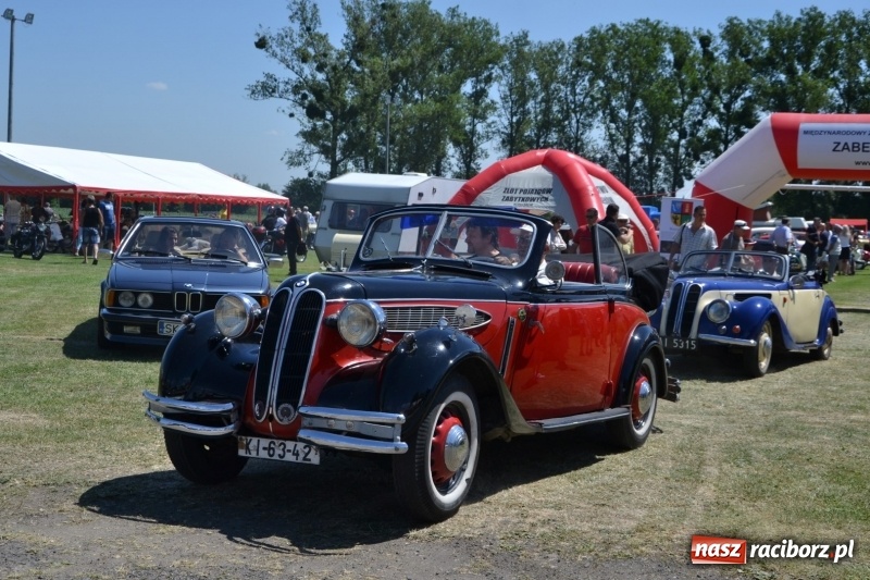 Zdjęcie w galerii na portalu naszraciborz.pl: Oldtimery w Zabełkowie, czyli dzień drugi X Jubileuszowego Zlotu Pojazdów Zabytkowych  wiadomości z regionu
