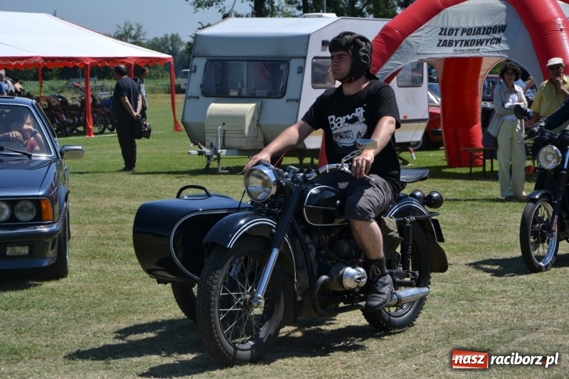 Zdjęcie w galerii na portalu naszraciborz.pl: Oldtimery w Zabełkowie, czyli dzień drugi X Jubileuszowego Zlotu Pojazdów Zabytkowych  wiadomości z regionu
