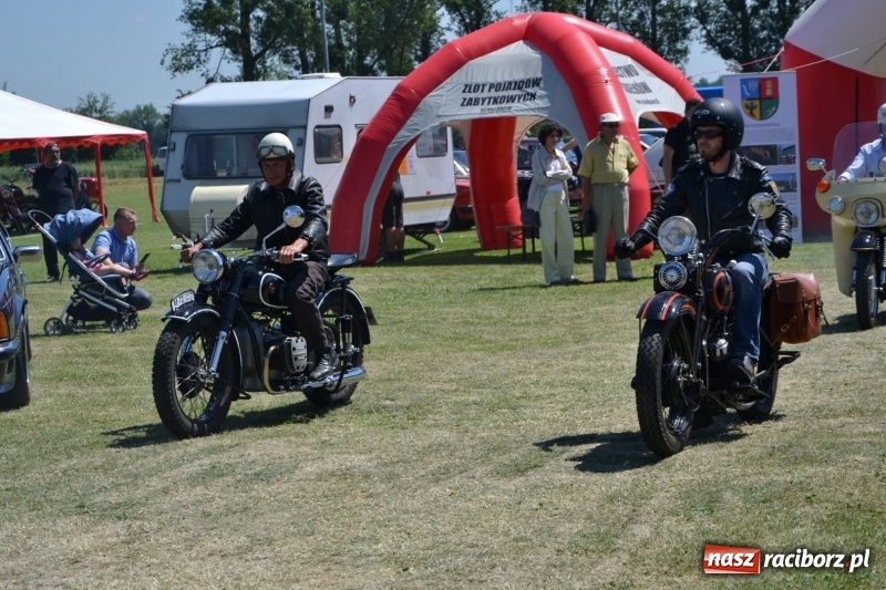 Zdjęcie w galerii na portalu naszraciborz.pl: Oldtimery w Zabełkowie, czyli dzień drugi X Jubileuszowego Zlotu Pojazdów Zabytkowych  wiadomości z regionu