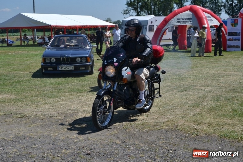 Zdjęcie w galerii na portalu naszraciborz.pl: Oldtimery w Zabełkowie, czyli dzień drugi X Jubileuszowego Zlotu Pojazdów Zabytkowych  wiadomości z regionu