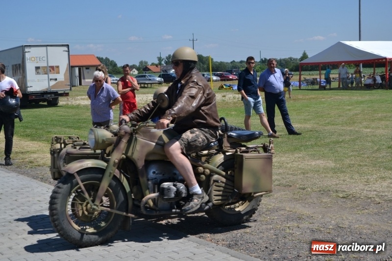 Zdjęcie w galerii na portalu naszraciborz.pl: Oldtimery w Zabełkowie, czyli dzień drugi X Jubileuszowego Zlotu Pojazdów Zabytkowych  wiadomości z regionu