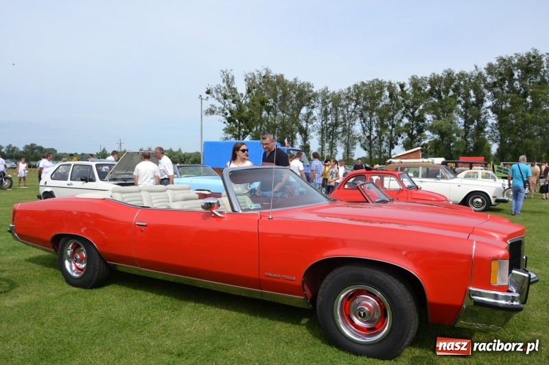 Zdjęcie w galerii na portalu naszraciborz.pl: Oldtimery w Zabełkowie, czyli dzień drugi X Jubileuszowego Zlotu Pojazdów Zabytkowych  wiadomości z regionu