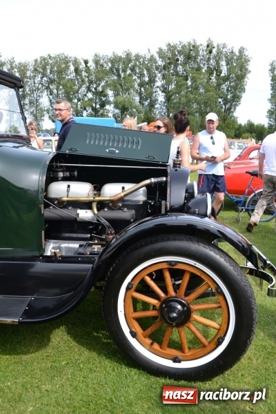 Zdjęcie w galerii na portalu naszraciborz.pl: Oldtimery w Zabełkowie, czyli dzień drugi X Jubileuszowego Zlotu Pojazdów Zabytkowych  wiadomości z regionu