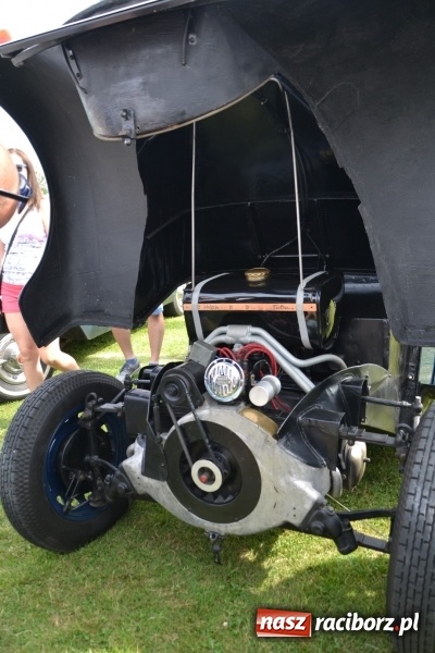 Zdjęcie w galerii na portalu naszraciborz.pl: Oldtimery w Zabełkowie, czyli dzień drugi X Jubileuszowego Zlotu Pojazdów Zabytkowych  wiadomości z regionu