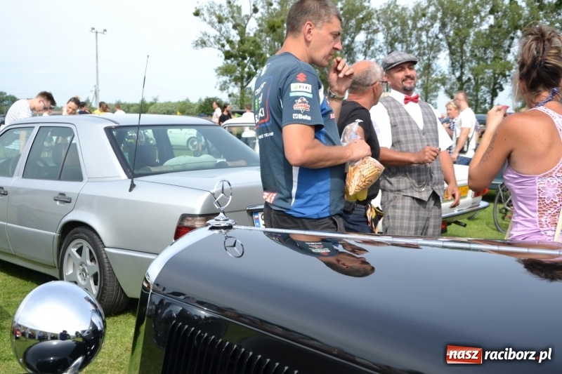 Zdjęcie w galerii na portalu naszraciborz.pl: Oldtimery w Zabełkowie, czyli dzień drugi X Jubileuszowego Zlotu Pojazdów Zabytkowych  wiadomości z regionu