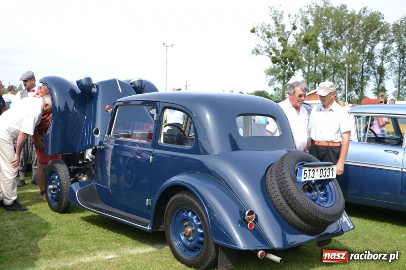Zdjęcie w galerii na portalu naszraciborz.pl: Oldtimery w Zabełkowie, czyli dzień drugi X Jubileuszowego Zlotu Pojazdów Zabytkowych  wiadomości z regionu