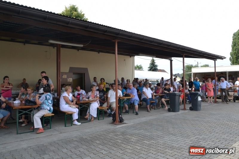 Zdjęcie w galerii na portalu naszraciborz.pl: Oldtimery w Zabełkowie, czyli dzień drugi X Jubileuszowego Zlotu Pojazdów Zabytkowych  wiadomości z regionu