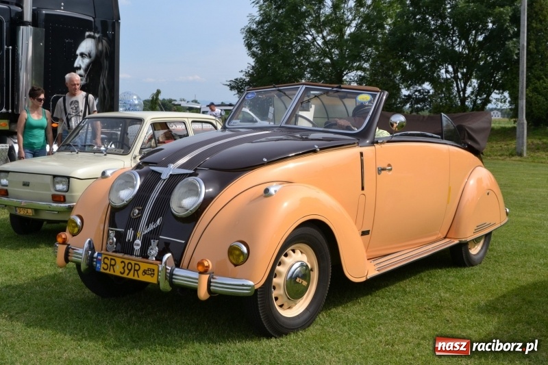 Zdjęcie w galerii na portalu naszraciborz.pl: Oldtimery w Zabełkowie, czyli dzień drugi X Jubileuszowego Zlotu Pojazdów Zabytkowych  wiadomości z regionu