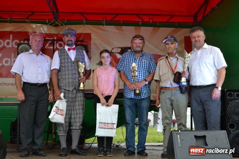 Zdjęcie w galerii na portalu naszraciborz.pl: Oldtimery w Zabełkowie, czyli dzień drugi X Jubileuszowego Zlotu Pojazdów Zabytkowych  wiadomości z regionu