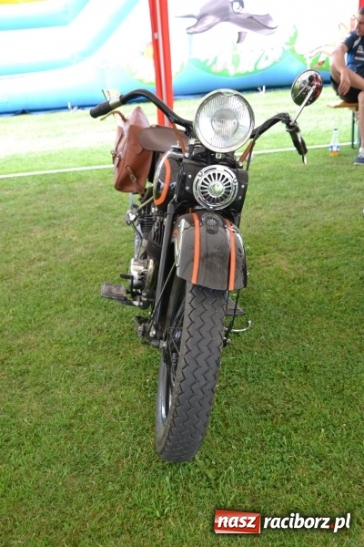 Zdjęcie w galerii na portalu naszraciborz.pl: Oldtimery w Zabełkowie, czyli dzień drugi X Jubileuszowego Zlotu Pojazdów Zabytkowych  wiadomości z regionu