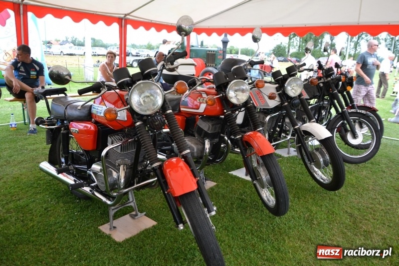 Zdjęcie w galerii na portalu naszraciborz.pl: Oldtimery w Zabełkowie, czyli dzień drugi X Jubileuszowego Zlotu Pojazdów Zabytkowych  wiadomości z regionu