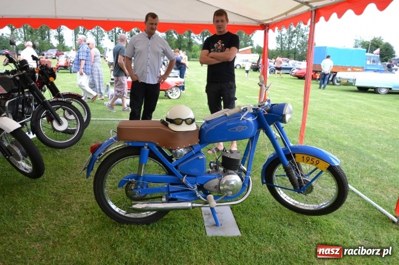 Zdjęcie w galerii na portalu naszraciborz.pl: Oldtimery w Zabełkowie, czyli dzień drugi X Jubileuszowego Zlotu Pojazdów Zabytkowych  wiadomości z regionu
