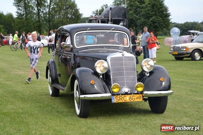 Zdjęcie w galerii na portalu naszraciborz.pl: Oldtimery w Zabełkowie, czyli dzień drugi X Jubileuszowego Zlotu Pojazdów Zabytkowych  wiadomości z regionu