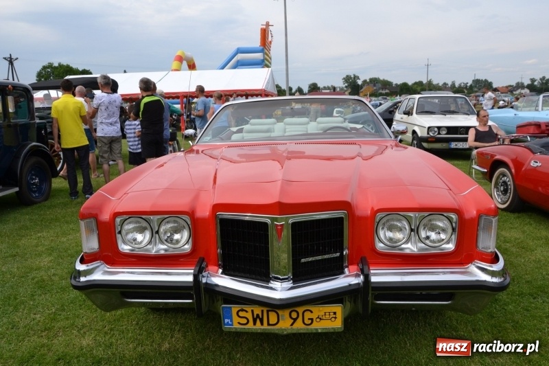 Zdjęcie w galerii na portalu naszraciborz.pl: Oldtimery w Zabełkowie, czyli dzień drugi X Jubileuszowego Zlotu Pojazdów Zabytkowych  wiadomości z regionu