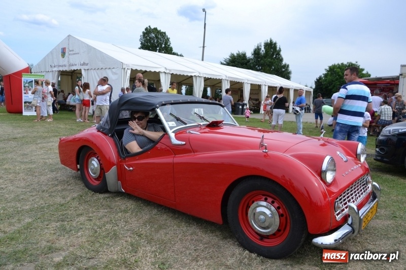 Zdjęcie w galerii na portalu naszraciborz.pl: Oldtimery w Zabełkowie, czyli dzień drugi X Jubileuszowego Zlotu Pojazdów Zabytkowych  wiadomości z regionu