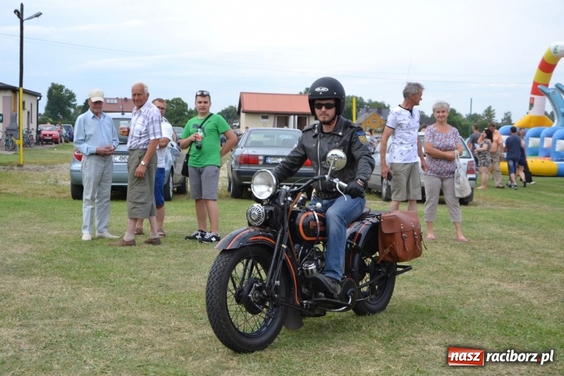 Zdjęcie w galerii na portalu naszraciborz.pl: Oldtimery w Zabełkowie, czyli dzień drugi X Jubileuszowego Zlotu Pojazdów Zabytkowych  wiadomości z regionu